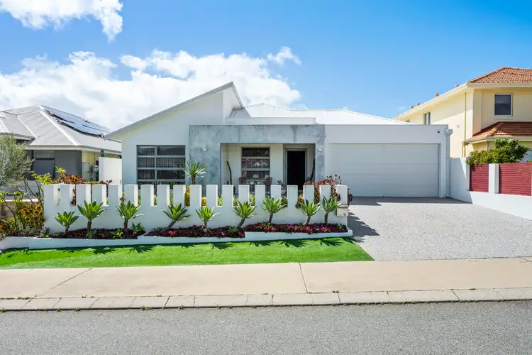 15 Lakeway Retreat, Dawesville WA 6211