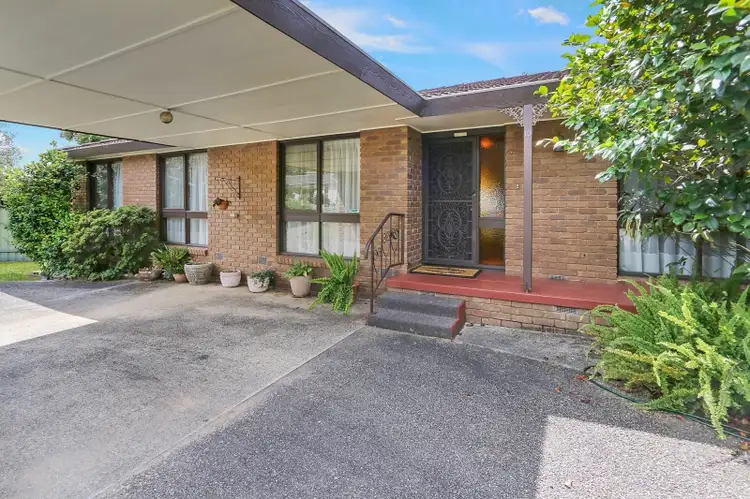 Second view of Homely house listing, 10 Carlisle Crescent, Wodonga VIC 3690