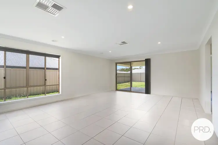 Fifth view of Homely house listing, 15 Jensen Crescent, Wodonga VIC 3690
