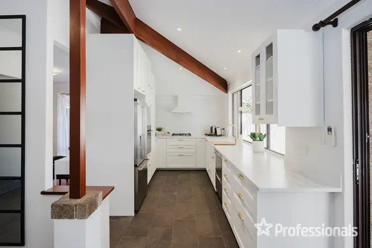 Seventh view of Homely house listing, 7 Highview Rise, Ballajura WA 6066