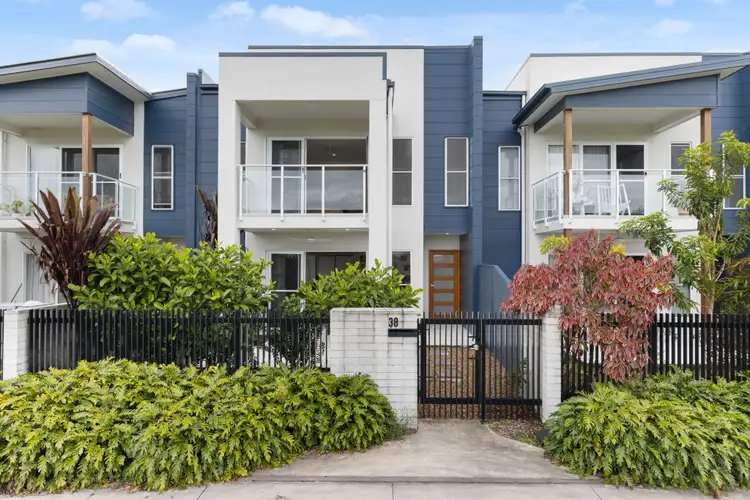 38 Parkway Terrace, Palmview QLD 4553