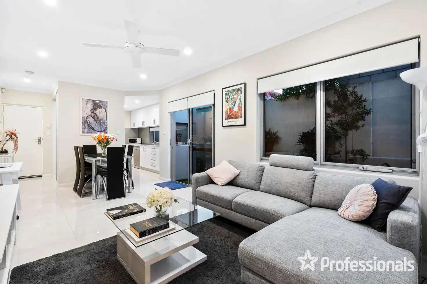 Main view of Homely unit listing, 2/30 Culloton Crescent, Balga WA 6061