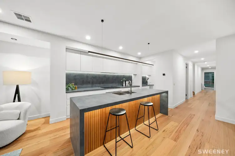 10 Boyd Street