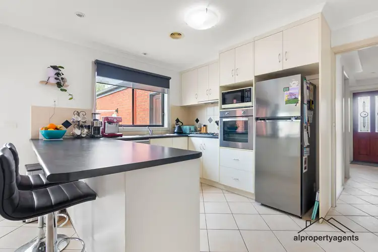 Second view of Homely house listing, 3 Shiralee Crescent, Horsham VIC 3400