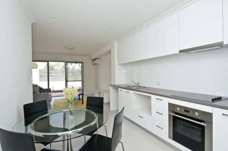 7/129 Briggs Street, Kewdale WA 6105