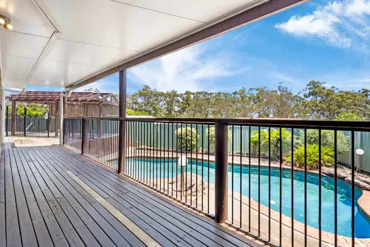 8 Muirfield Place, Robina QLD 4226