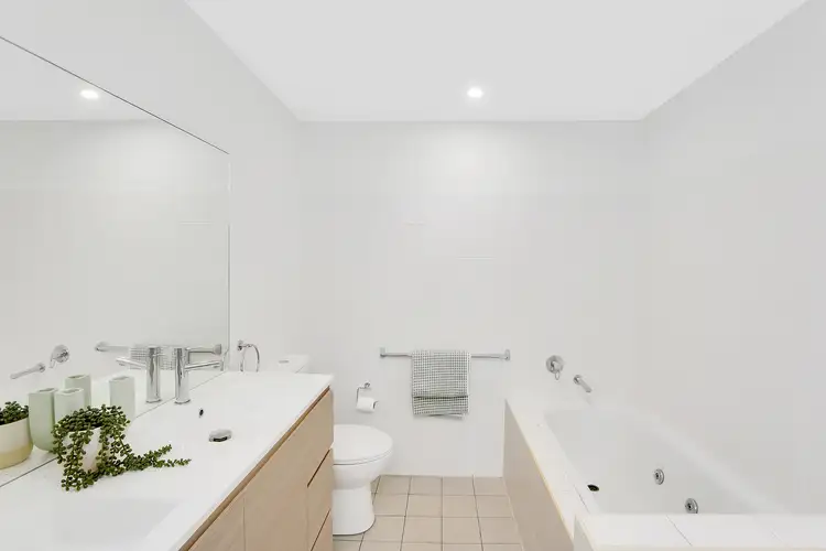 Sixth view of Homely unit listing, 383/80 John Whiteway Drive, Gosford NSW 2250