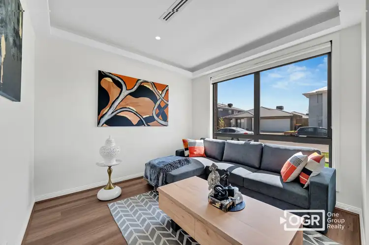 Fourth view of Homely house listing, 10 Franca Avenue, Fraser Rise VIC 3336