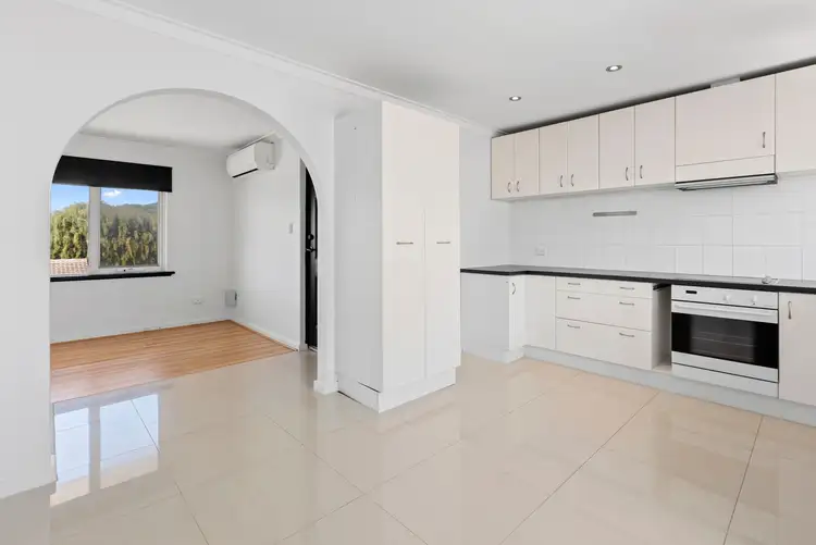 4/6 Talbot Avenue, Como WA 6152