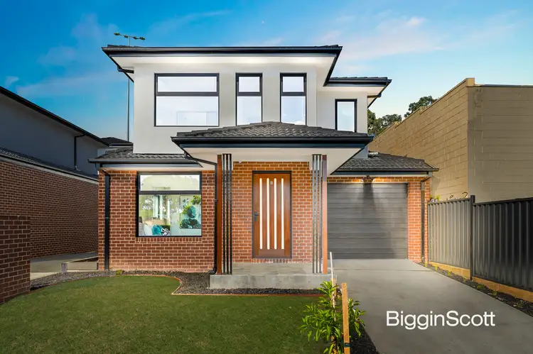 1/2 Mossfield Avenue, Ferntree Gully VIC 3156
