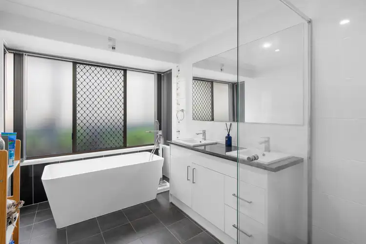 Sixth view of Homely house listing, 5 Muirfield Place, Banora Point NSW 2486