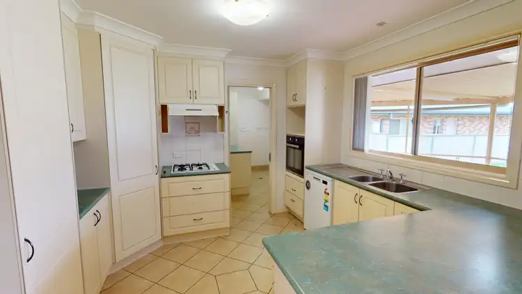 Fourth view of Homely house listing, 10 Noonan, Parkes NSW 2870