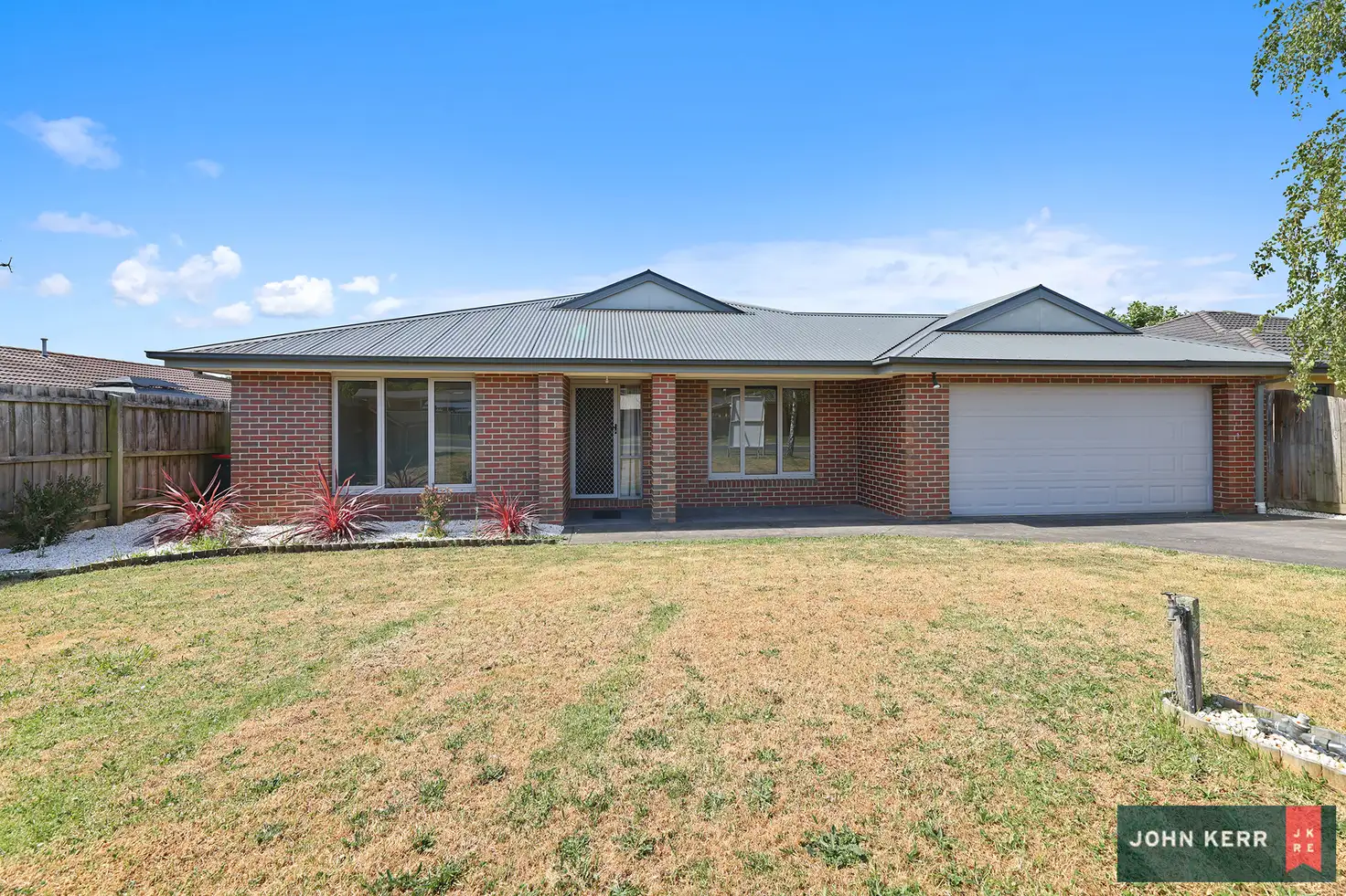 Main view of Homely house listing, 15 Vincent Boulevard, Trafalgar VIC 3824