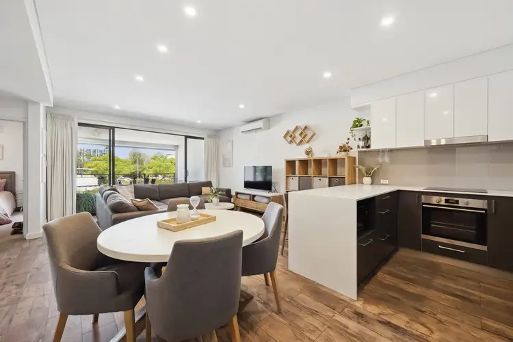 9/1 Davenport Road, Booragoon WA 6154