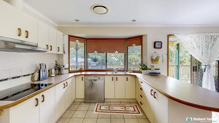 Sixth view of Homely house listing, 2 Tinaroo Place, Tewantin QLD 4565