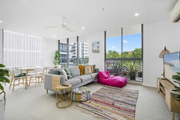 413/3 Como Crescent, Southport QLD 4215