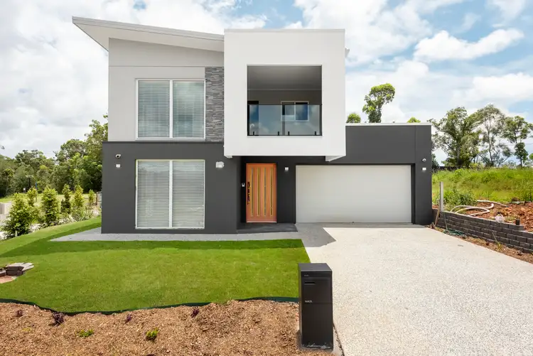 2 Evergreen Place
