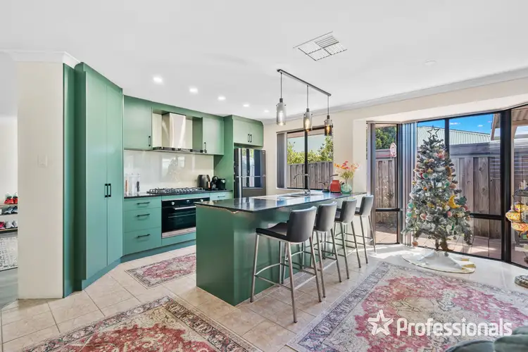 4 Lamas Grove, Landsdale WA 6065