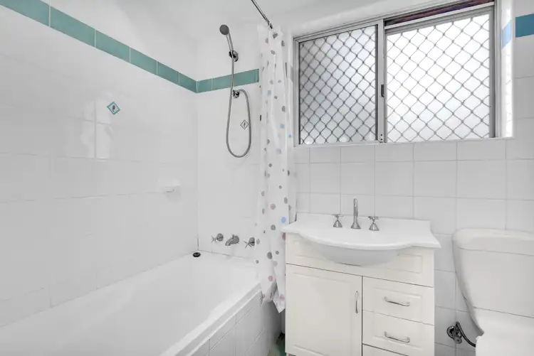 Fourth view of Homely unit listing, 4/1 Lavinia Place, Ambarvale NSW 2560