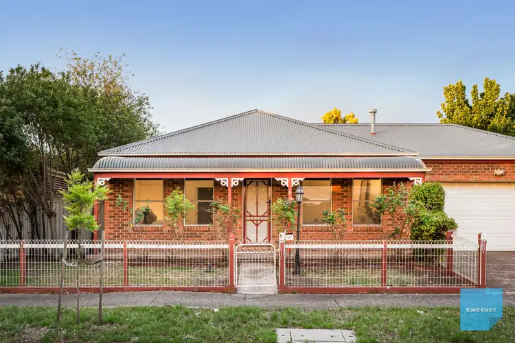 8 Odonnell Drive, Caroline Springs VIC 3023