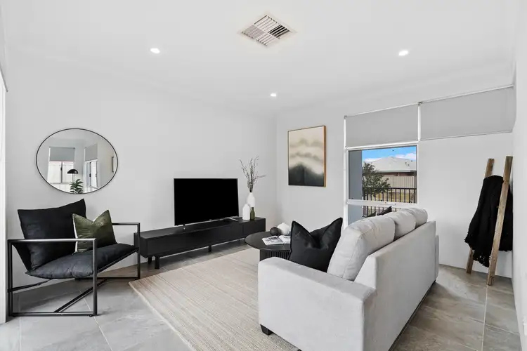 Seventh view of Homely house listing, 194 Pebble Beach Boulevard, Meadow Springs WA 6210