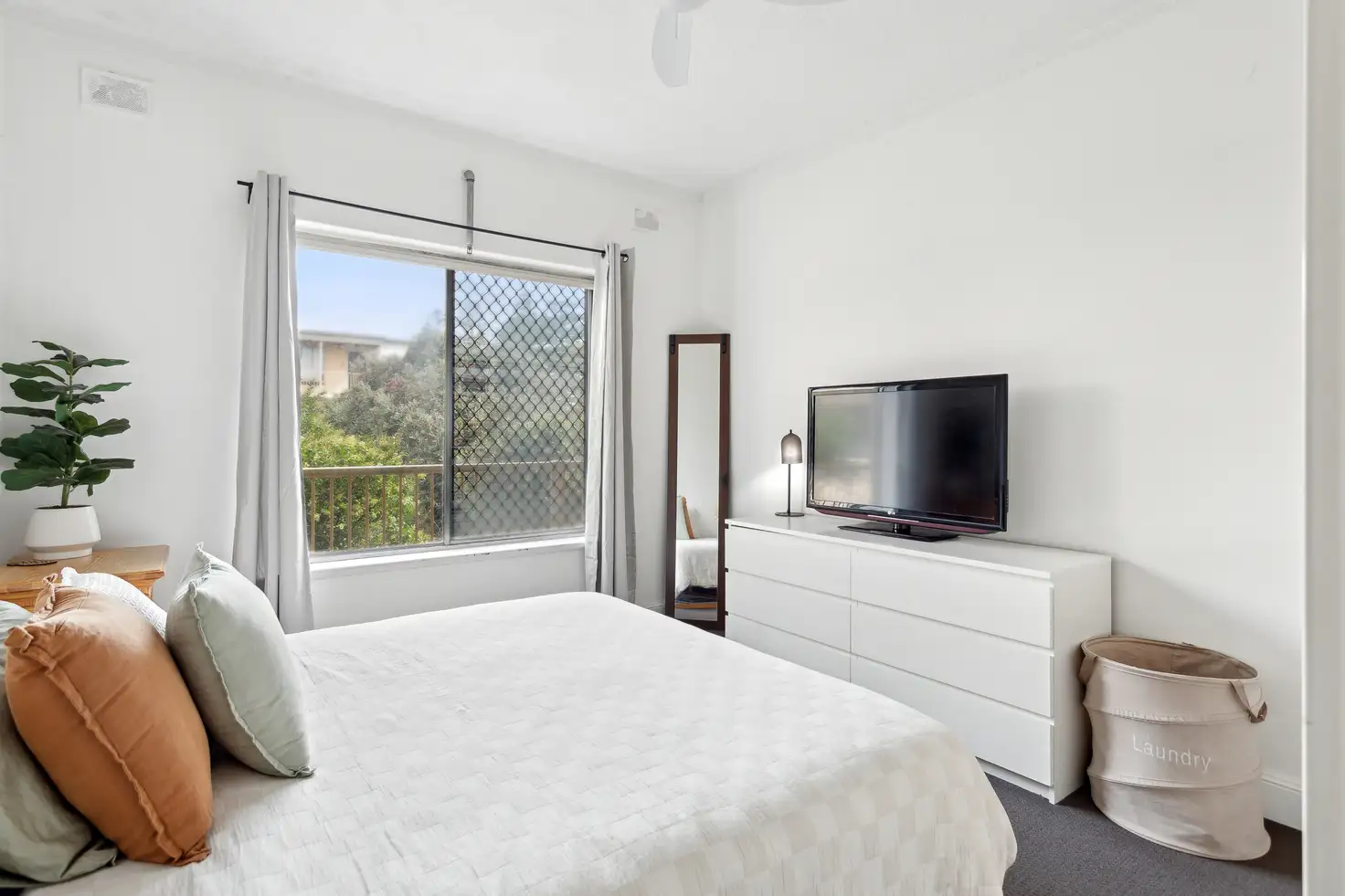 Main view of Homely unit listing, 19/180-184 Seaview Road, Henley Beach South SA 5022