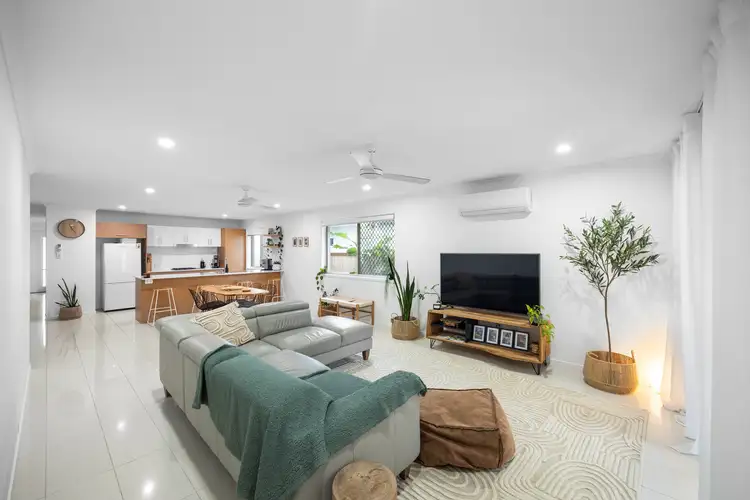 6 Potts Street, Palmview QLD 4553