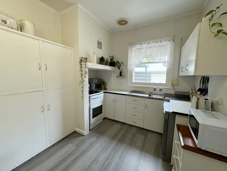 Fifth view of Homely house listing, 5 Lochiel Avenue, Naracoorte SA 5271