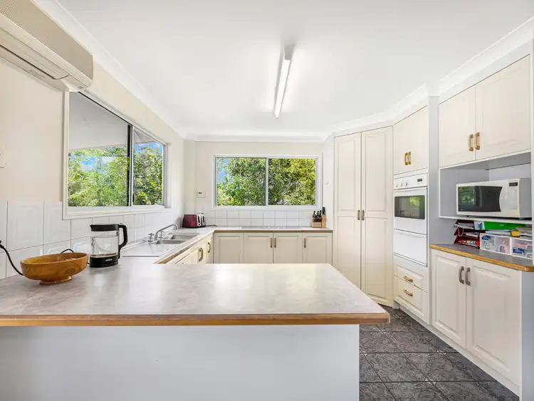 Second view of Homely house listing, 6 Julie Anne Street, Urraween QLD 4655