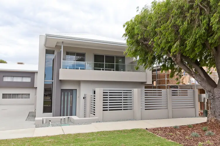 2/4 Victoria Street, Rockingham WA 6168