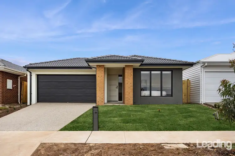 19 Vangel Road, Sunbury VIC 3429