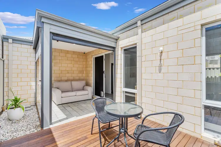 9 Boat Way, Golden Bay WA 6174