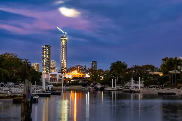 5 Rudd Street, Broadbeach Waters QLD 4218