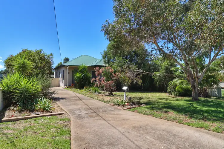 5 Thomas Street, Cowra NSW 2794