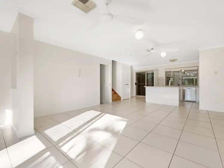 Fifth view of Homely unit listing, 2/9 Watson Street, Pialba QLD 4655