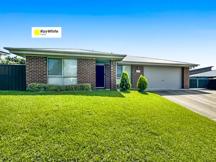 15 Lockeridge Drive, Tumut NSW 2720