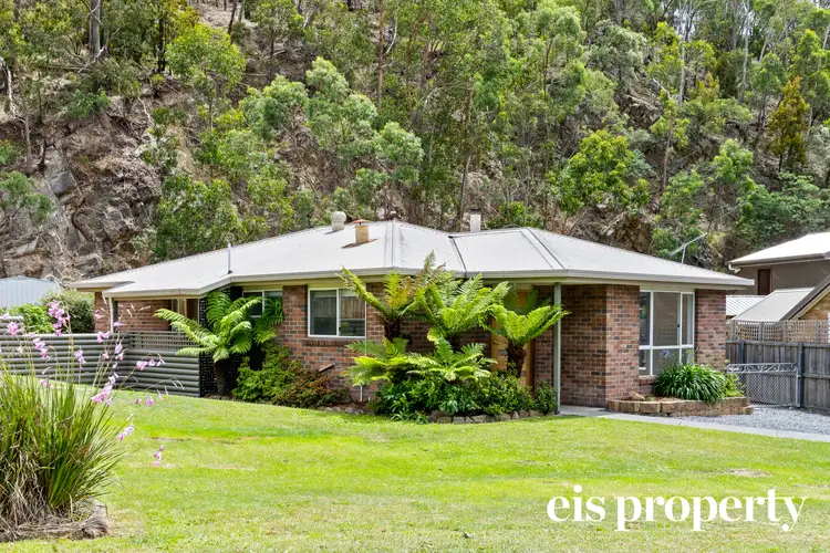 6 Godfrey Road
