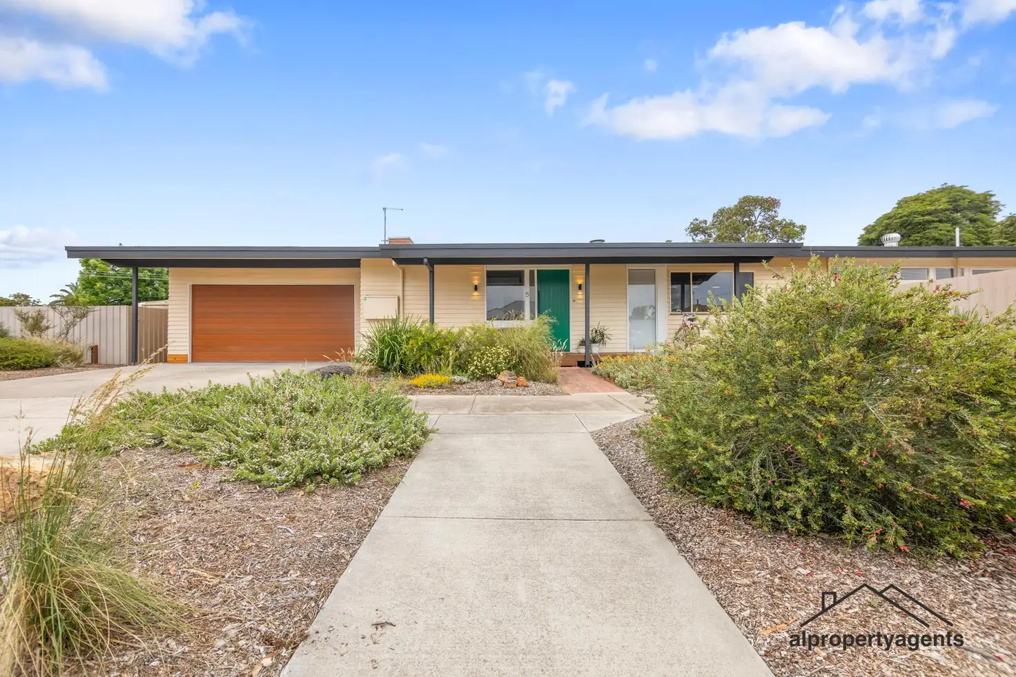 Main view of Homely house listing, 5 Tucker Street, Horsham VIC 3400