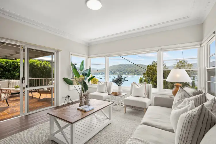 128 Araluen Drive