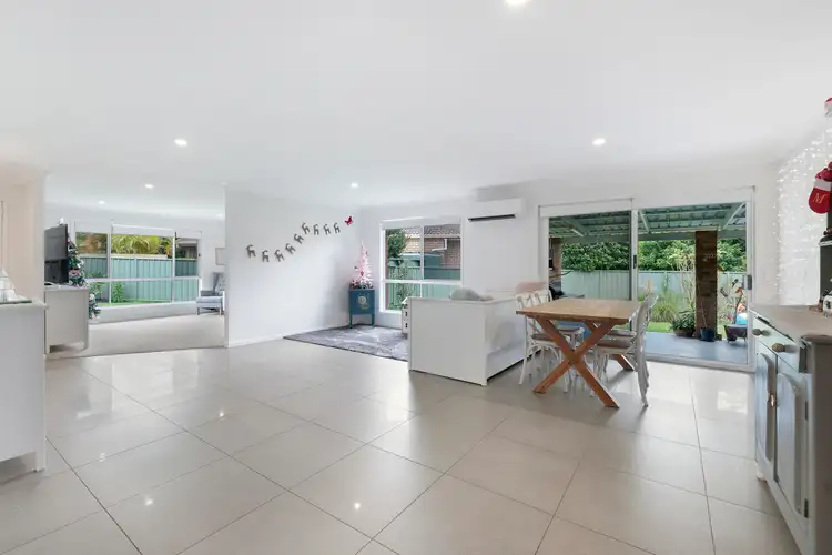 8 Dante Court, Arundel QLD 4214