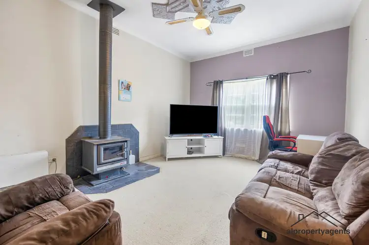 Second view of Homely house listing, 5 Valentine Avenue, Horsham VIC 3400