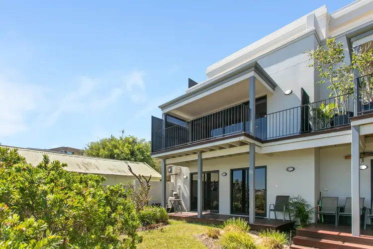 8A Victoria Avenue