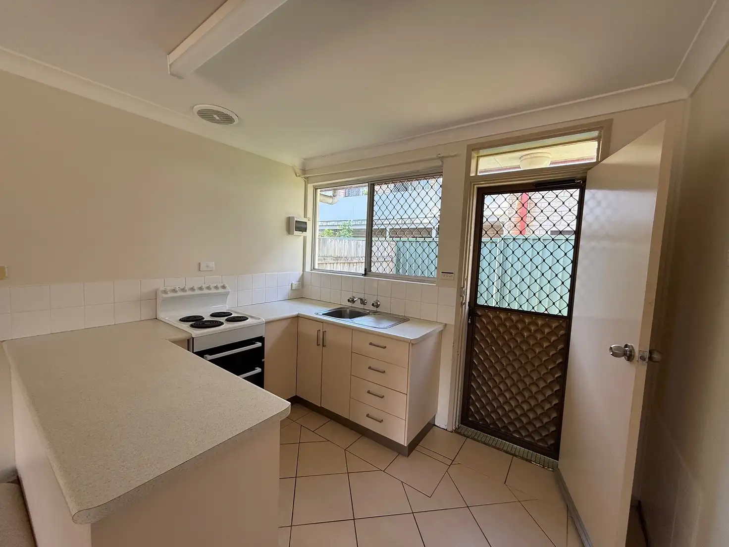 Main view of Homely unit listing, 3/29 San Francisco Avenue, Coffs Harbour NSW 2450
