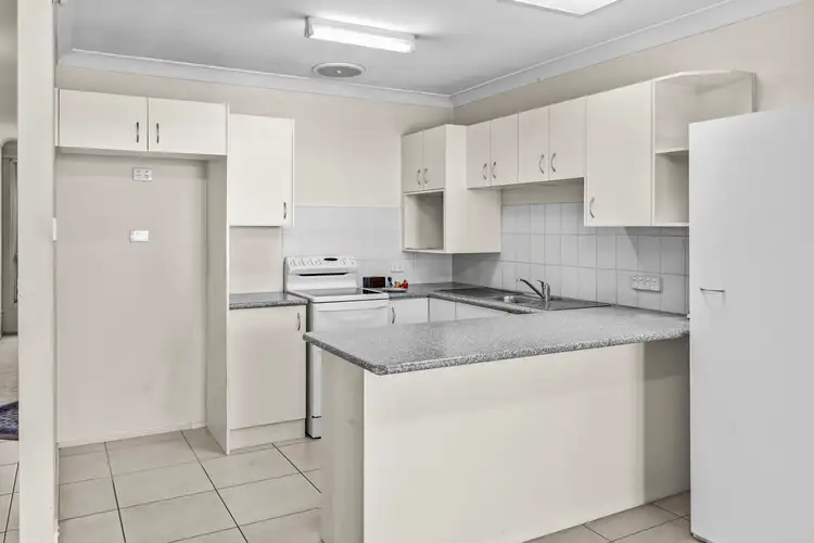 Second view of Homely villa listing, 6/52 York Street, Teralba NSW 2284