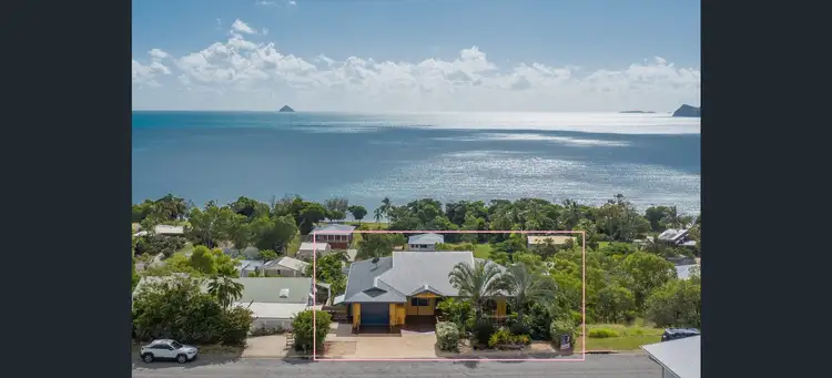 13 Blackcurrant Drive, Hideaway Bay QLD 4800