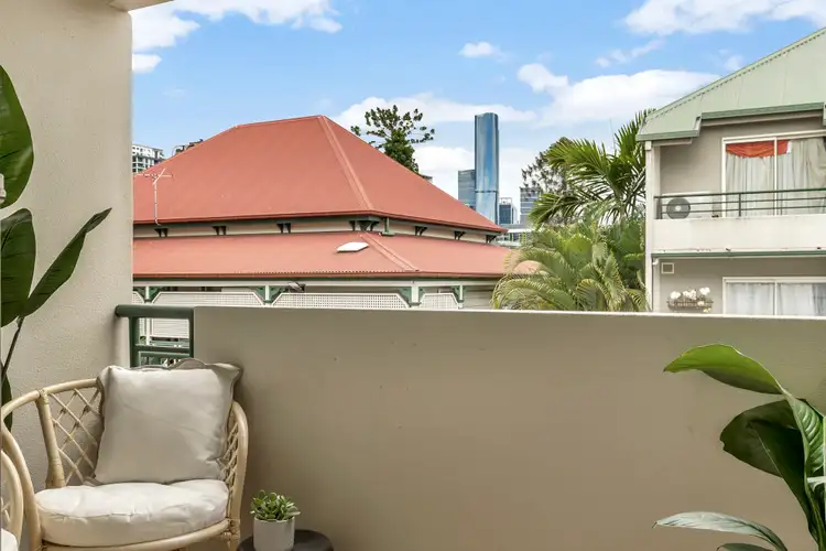 Third view of Homely apartment listing, 23/23 Edmondstone Street, South Brisbane QLD 4101