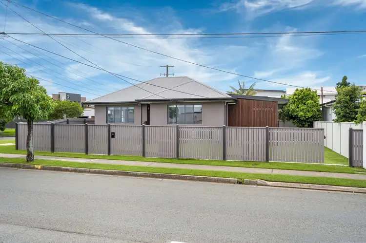 60 Elizabeth Avenue, Clontarf QLD 4019