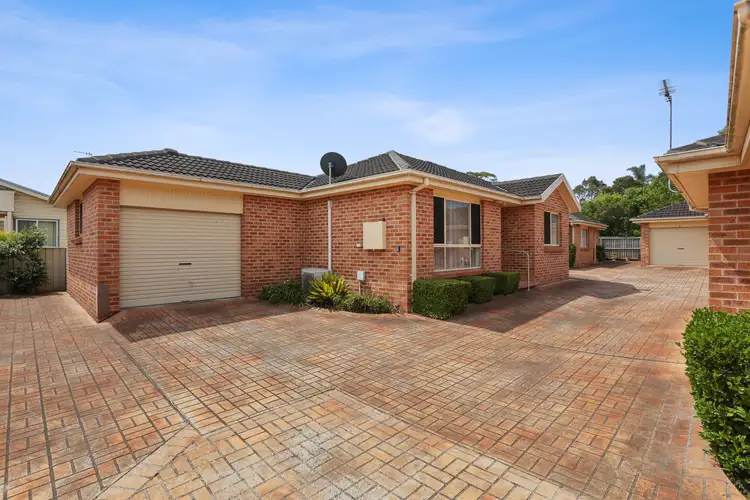Main view of Homely villa listing, 2/2 Baan Baan St, Dapto NSW 2530