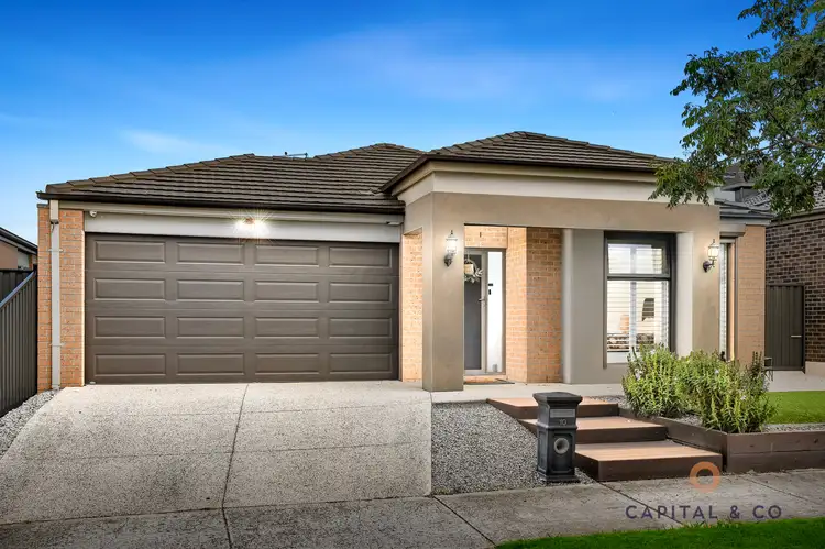 Main view of Homely house listing, 10 Dianella Avenue, Kalkallo VIC 3064