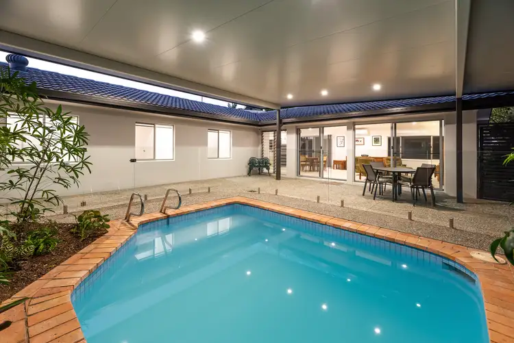 21 Killowill Avenue, Paradise Point QLD 4216